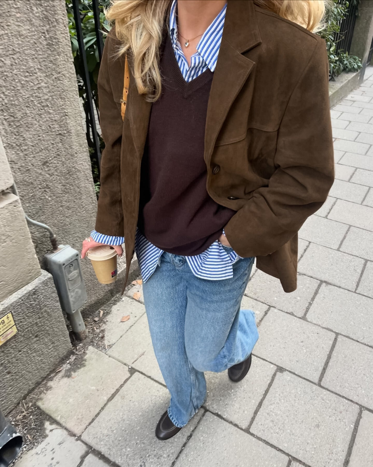 AUTUMN SUEDE BLAZER